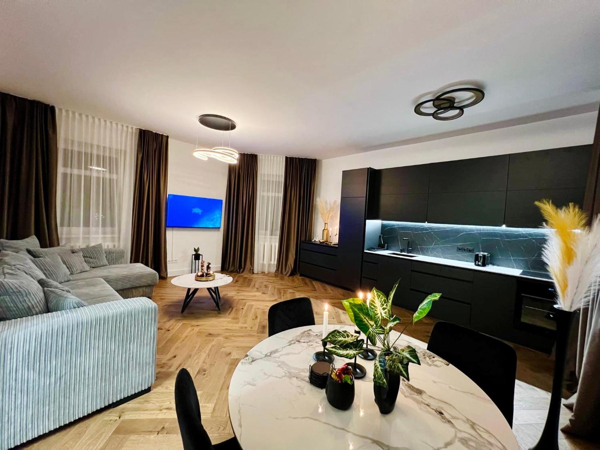Newly Renovated 1br In Downtown Location Fast Wifi Butas